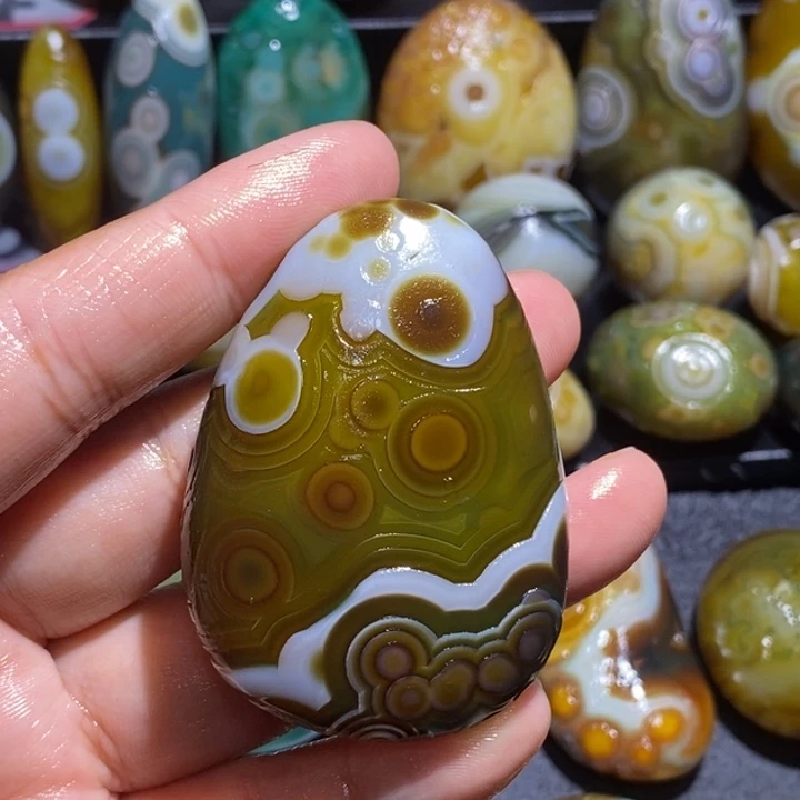 玛瑙/玉髓未镶嵌珠宝半成品112