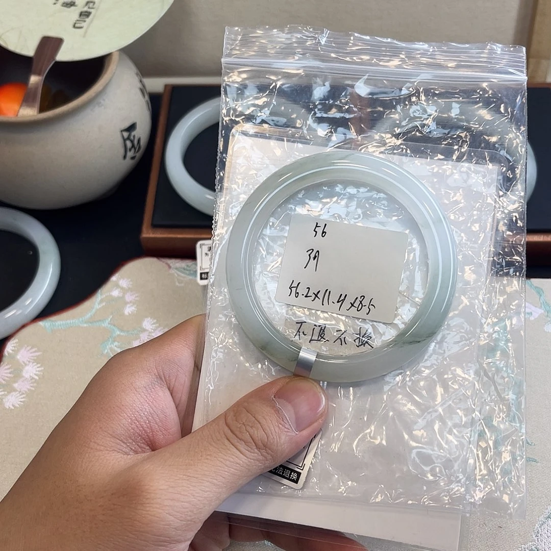 石英质玉未镶嵌手镯57