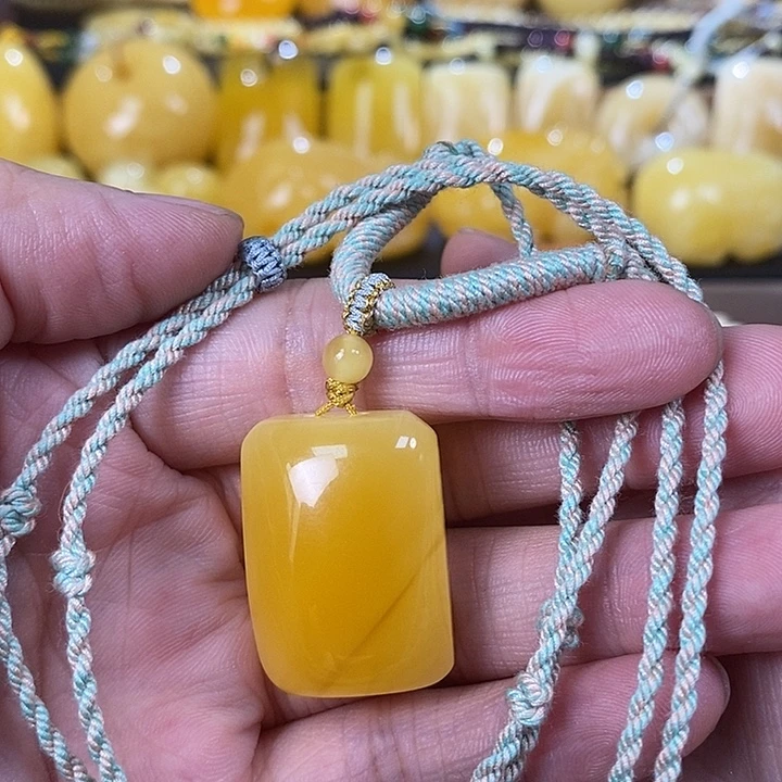 未镶嵌琥珀裸石无事牌