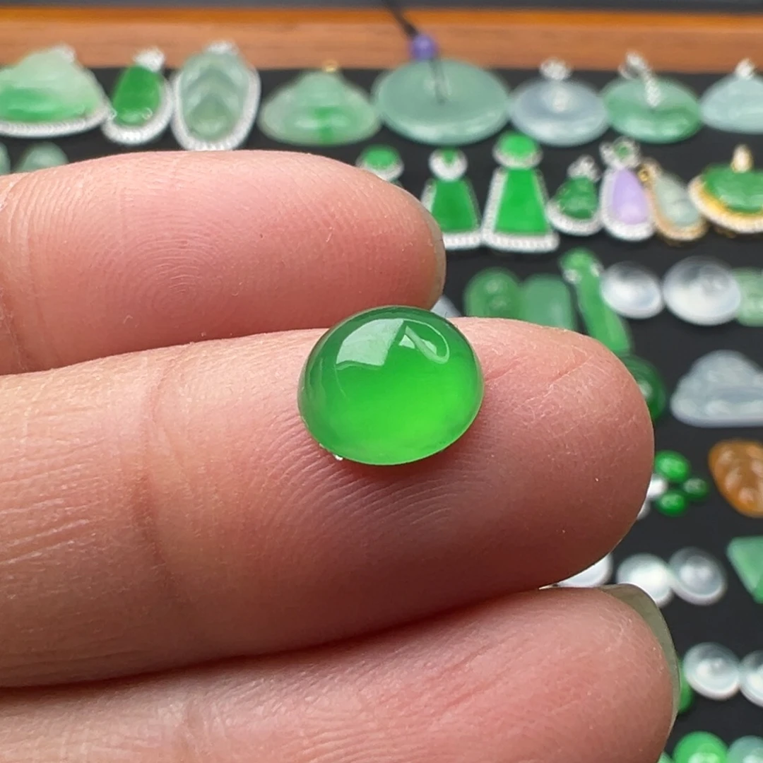 翡翠颈饰未镶嵌蛋8.2