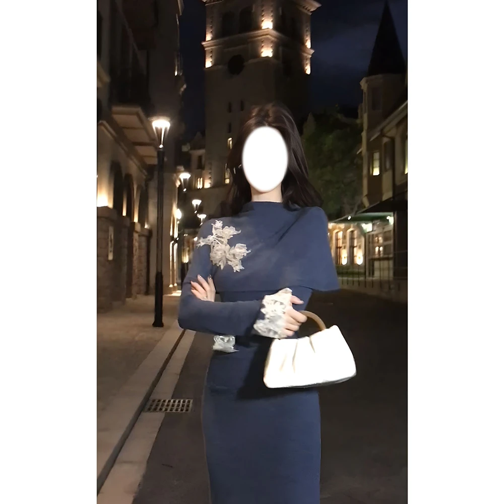 新中式贵气感穿搭一整套刺绣半高领连衣裙女2025秋季新款斗篷长裙