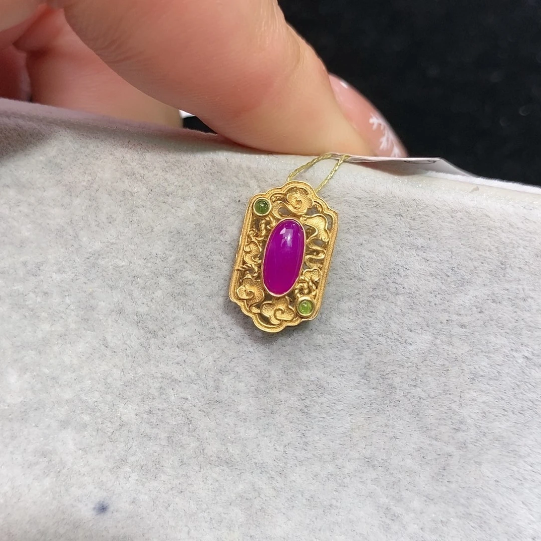 苏纪石（舒俱来）18K金镶嵌吊坠(不含链)