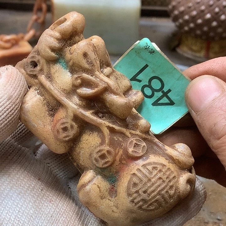 未镶嵌和田玉挂件