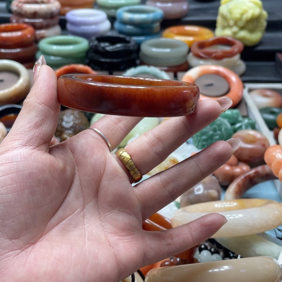 石英质玉手镯合金百**财