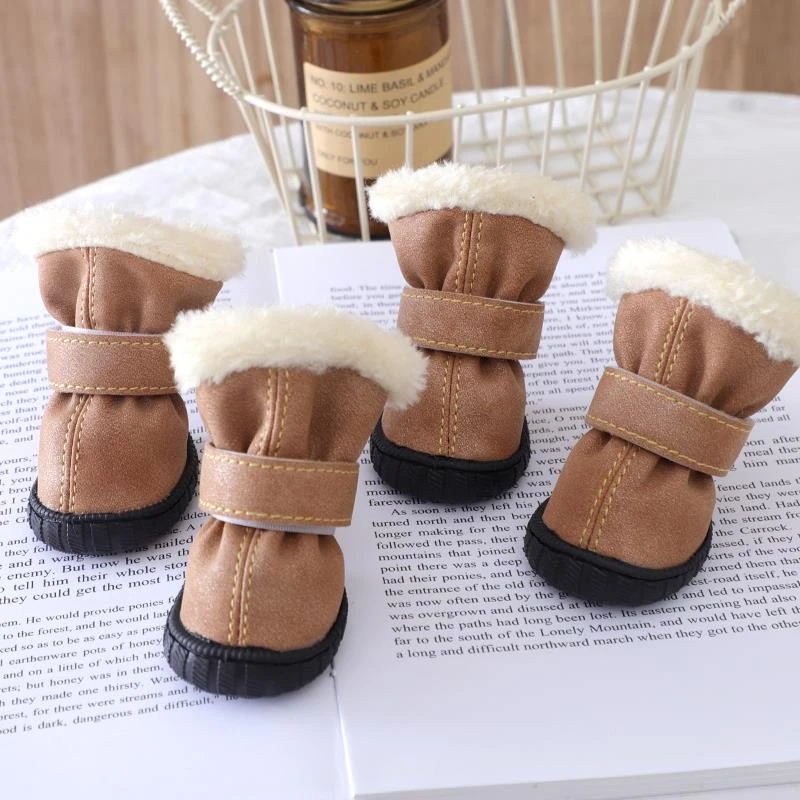 狗狗鞋子小型犬小狗外出软底不掉冬季保暖棉鞋雪地靴防脱落雪纳瑞