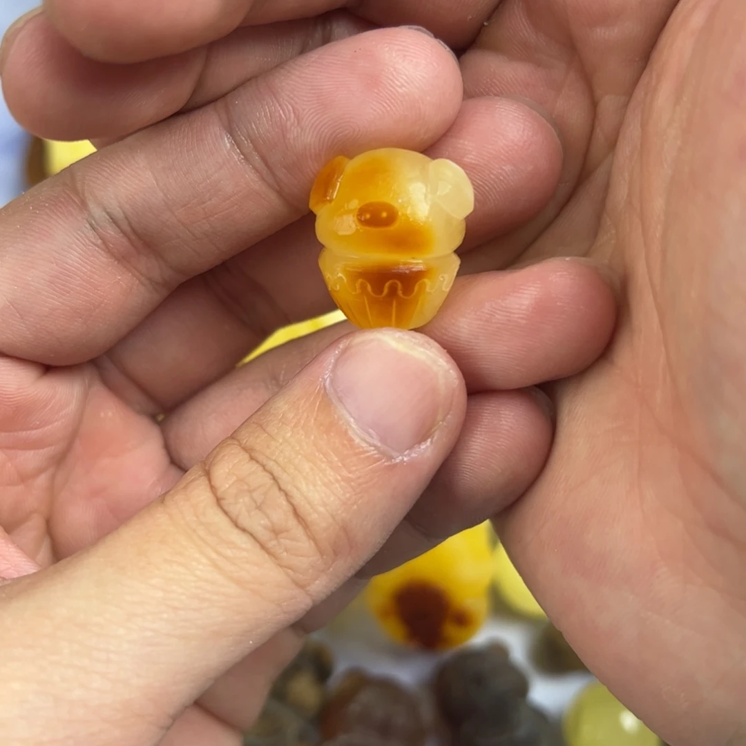 琥珀未镶嵌珠宝奇石