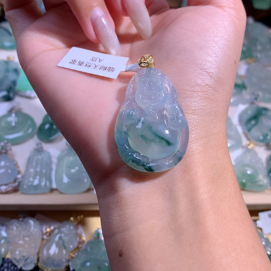 翡翠吊坠(不含链)18K金镶嵌