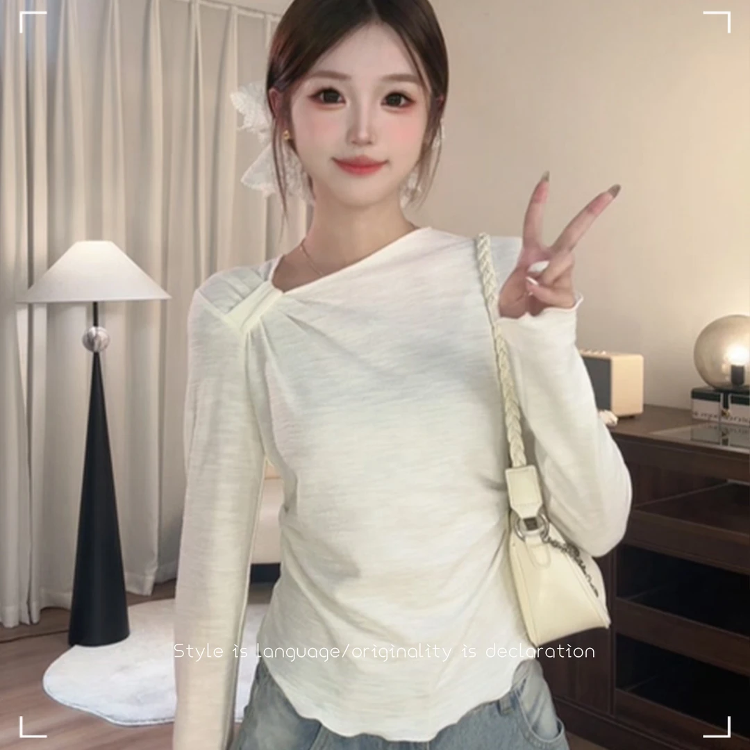 【现货】褶皱木耳边斜领温柔风杏色修身收腰显瘦正肩长袖T恤上衣女
