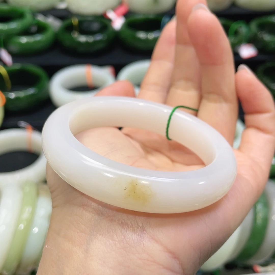 未镶嵌手镯和田玉21