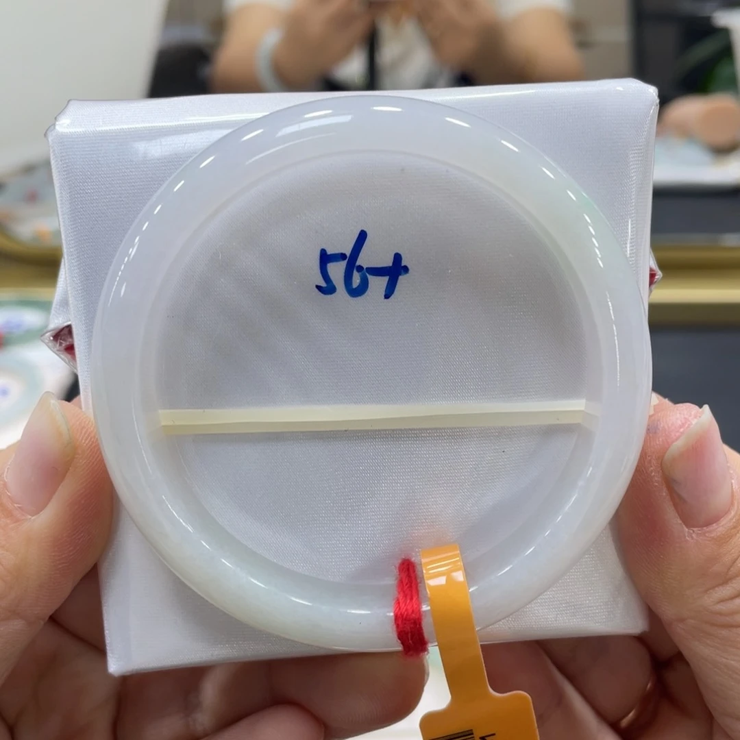 未镶嵌手镯翡翠翡翠