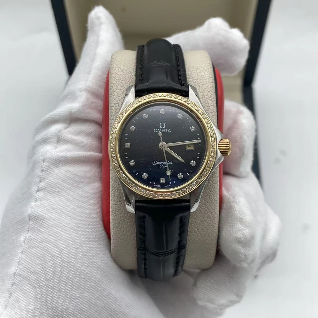 95新 Omega/欧米茄 28.5mm海马后镶钻后配星空盘120M防水石英女表