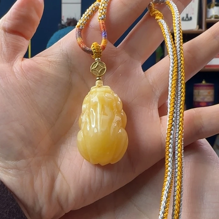 蜜蜡吊坠(赠链)未镶嵌