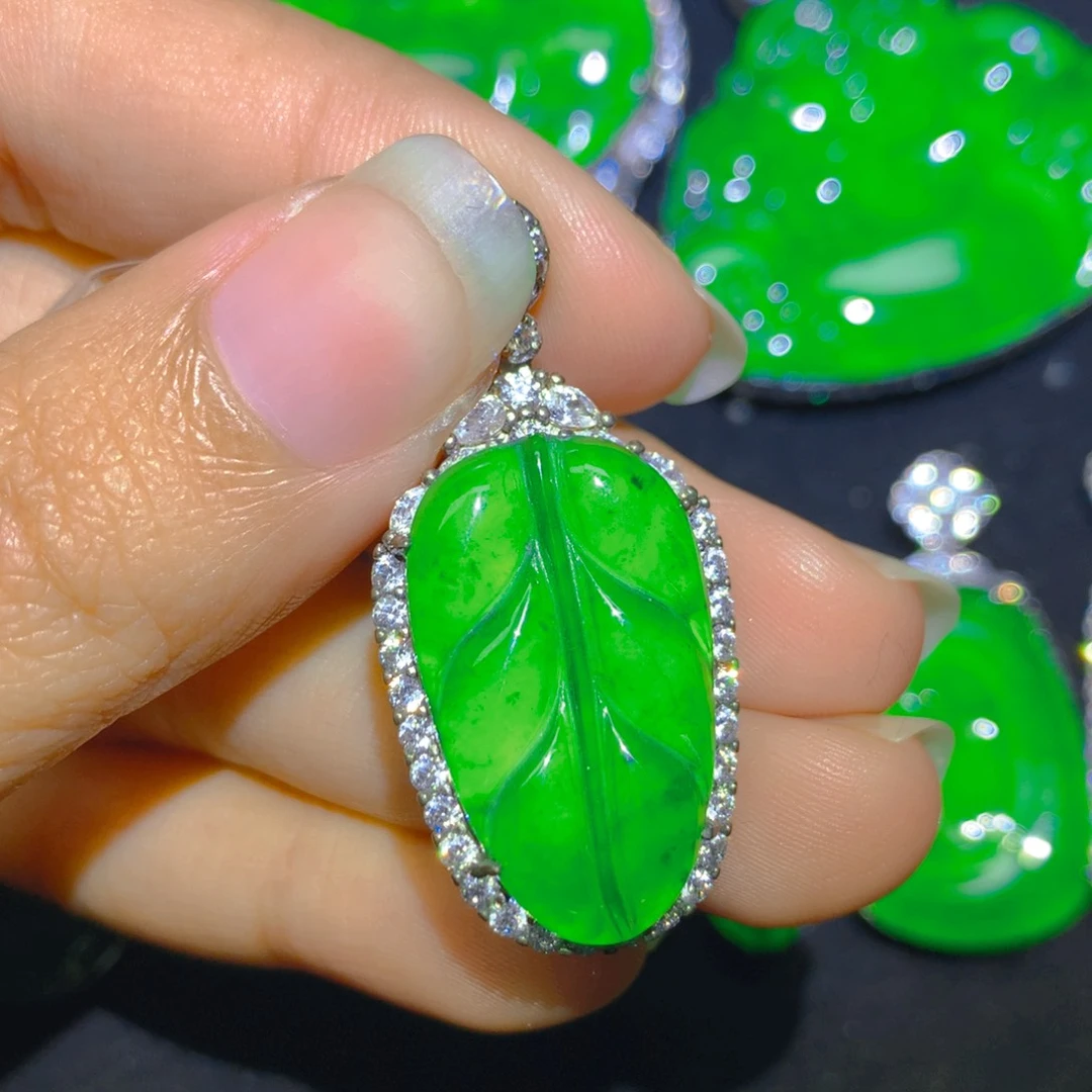 翡翠银S925镶嵌颈饰