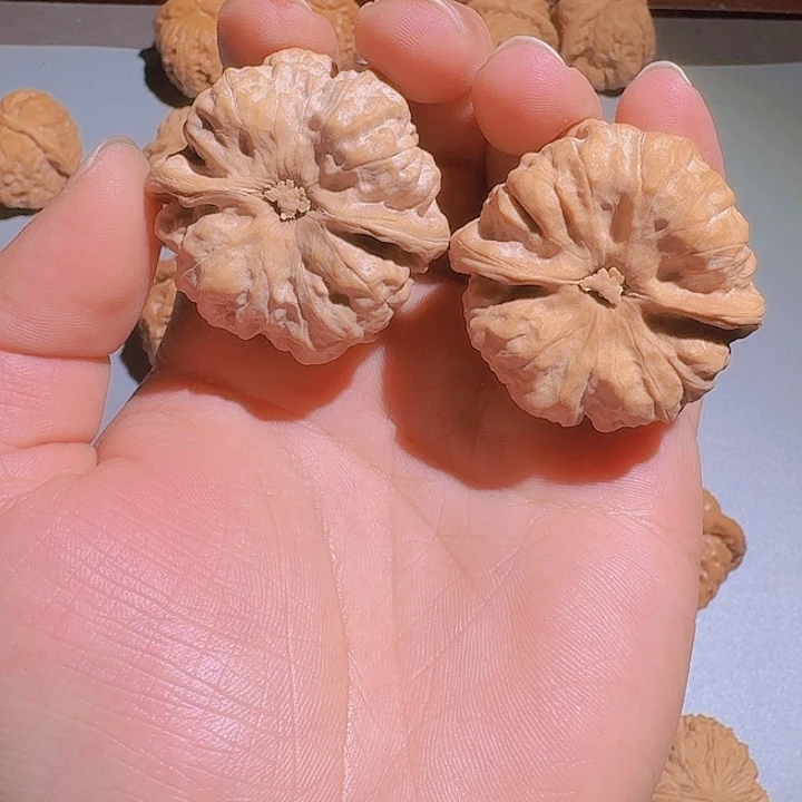 文玩核桃吊坠晒****蛤蟆头42全品