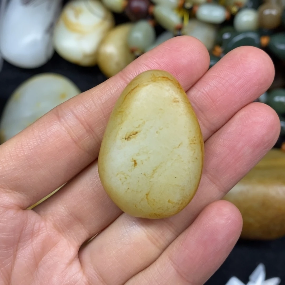 未镶嵌和田玉（糖玉）挂件