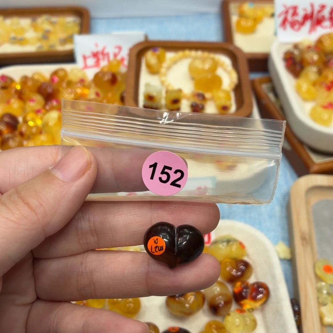 琥珀未镶嵌珠宝奇石