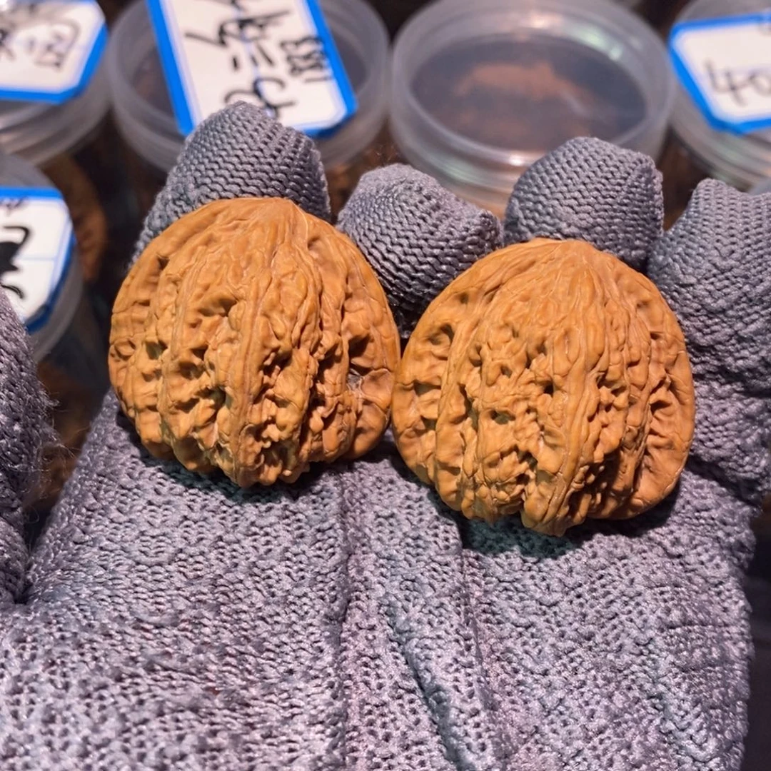 吊坠文玩核桃36密纹小磕尖