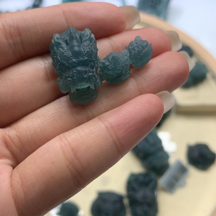 未镶嵌定制翡翠S****?毛货不退不换