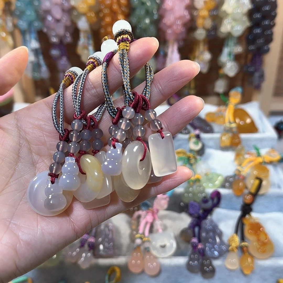 玛瑙/玉髓福利手机挂件通货料子不挑带有包容点未镶嵌