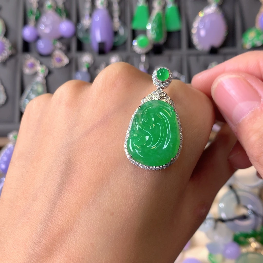 翡翠18K金镶嵌吊坠(不含链)