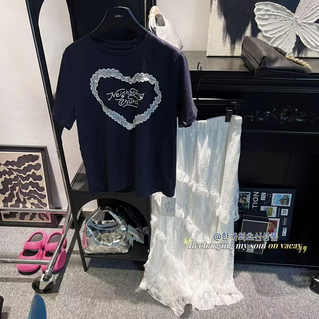 （蕾丝爱你的心） 藏蓝短袖蕾丝拼接爱心T+白色蕾丝半裙两件套C644