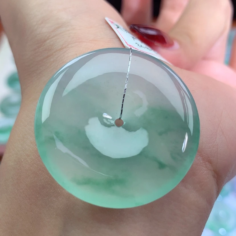 【闪购商品】翡翠吊坠(不含链)未镶嵌