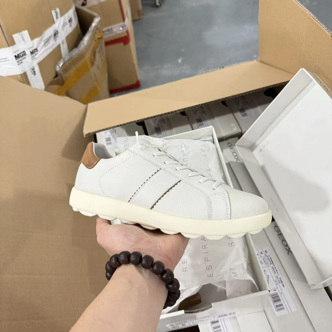 GEOX/U45FYB/新款蓝气球底运动休闲鞋（皮鞋码）