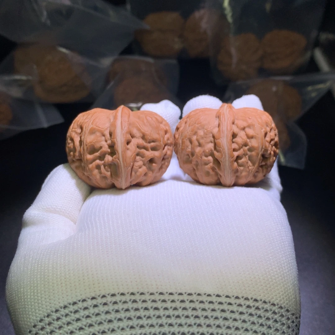 文玩核桃吊坠SSR级42尺老树红皮平谷元宝