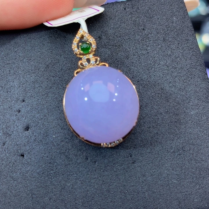 翡翠挂件18K金镶嵌翡翠