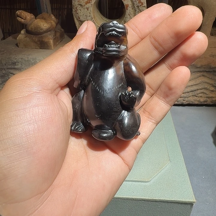 荣***堂和田玉（糖玉）未镶嵌颈饰