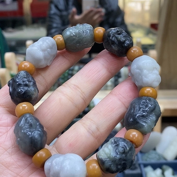 和田玉（糖玉）未镶嵌挂件