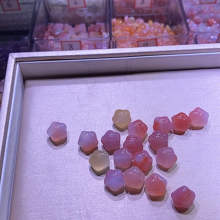 未镶嵌颈饰玛瑙/玉髓五角星一个