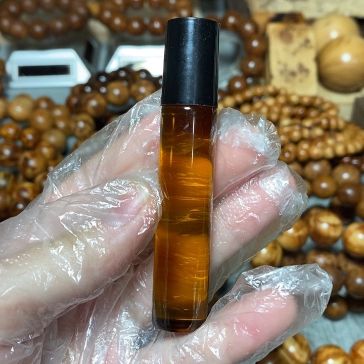 柏木（崖柏）太行崖柏精华油古法压榨法