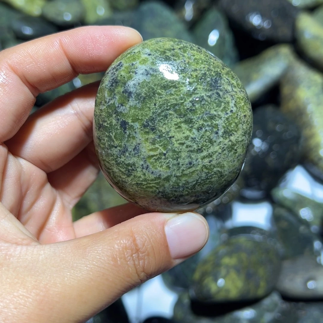 未镶嵌蛇纹石玉西藏藏玉药王石小****贵