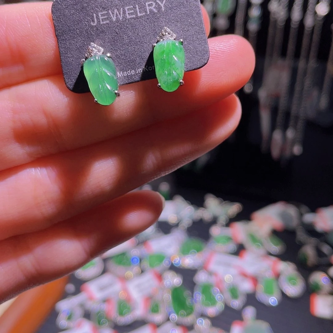 未镶嵌翡翠耳钉耳钉