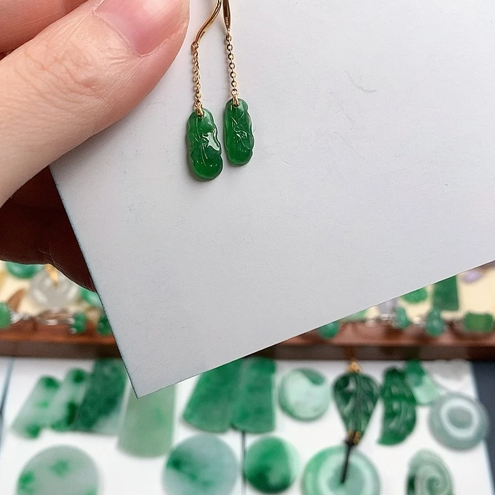 颈饰18K金镶嵌翡翠86325677788