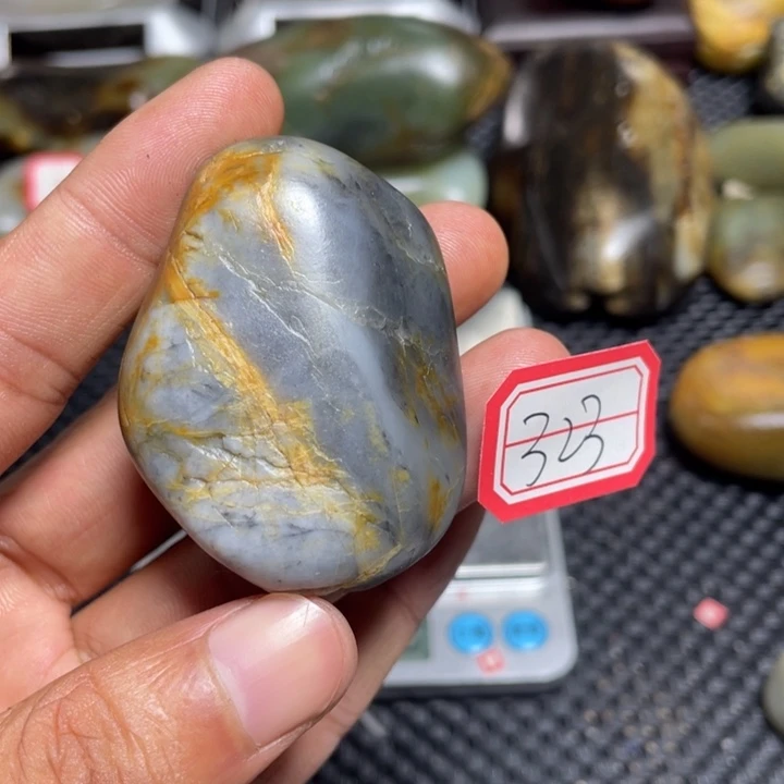 颈饰未镶嵌和田玉323