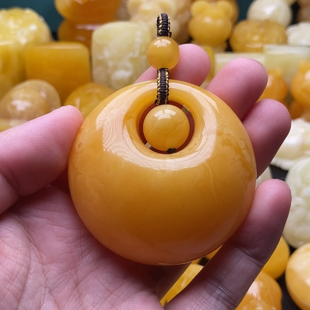 琥珀颈饰未镶嵌琥珀蜜蜡吊坠