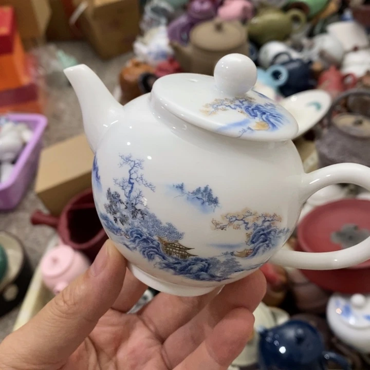 陶瓷艺术品及陶瓷壶