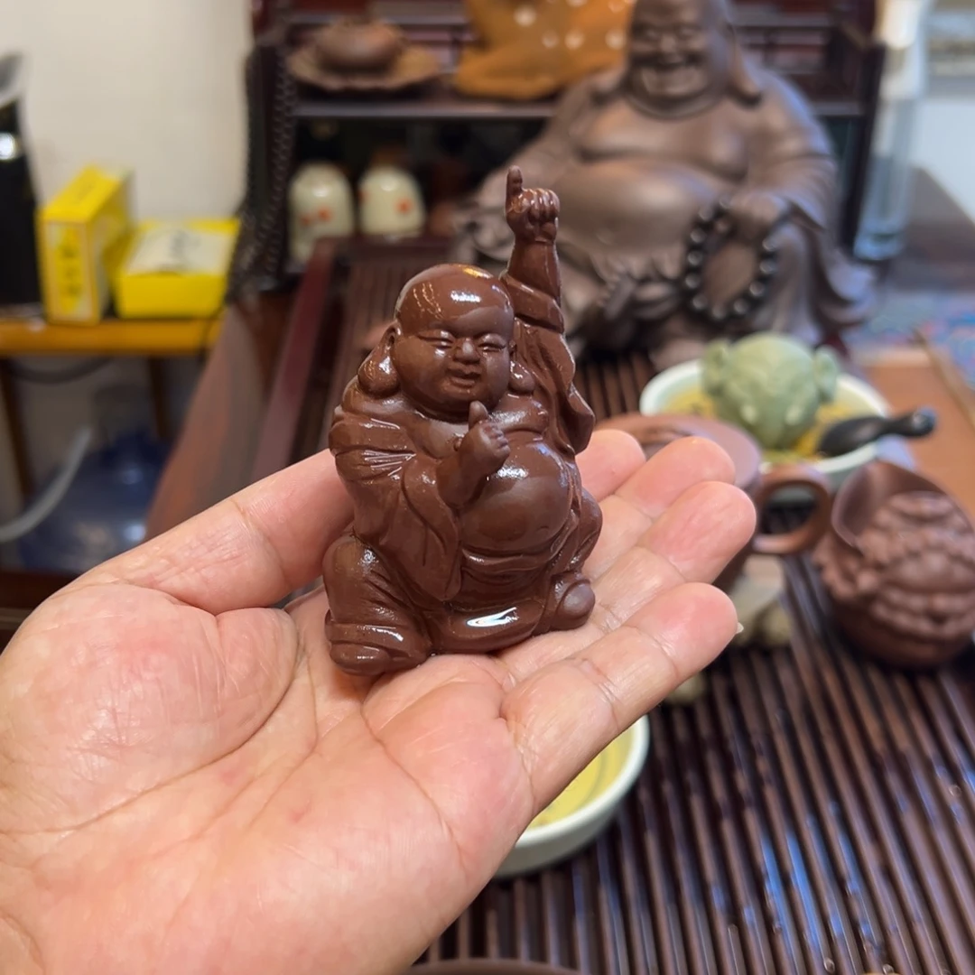 沧***米紫砂茶宠紫砂茶宠摆件。