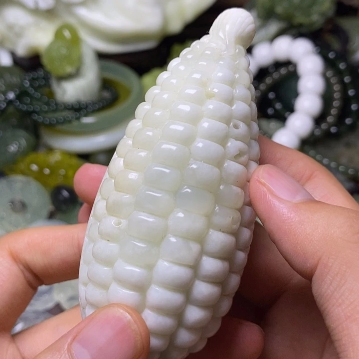 未镶嵌岫玉岫玉颈饰