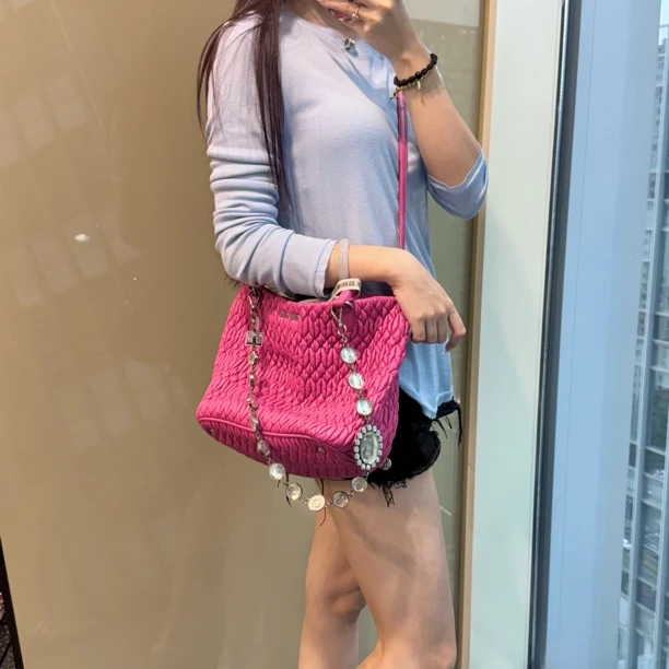 95新 MIU MIU/缪缪 缪miu宝石链条水桶包/1235