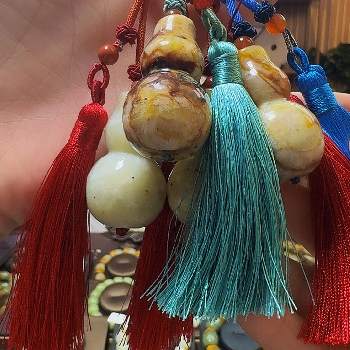 蛇纹石玉手串未镶嵌