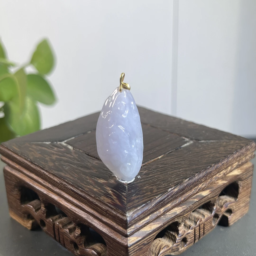 JYB02-86   18K扣头精品天然翡翠A货原石吊坠