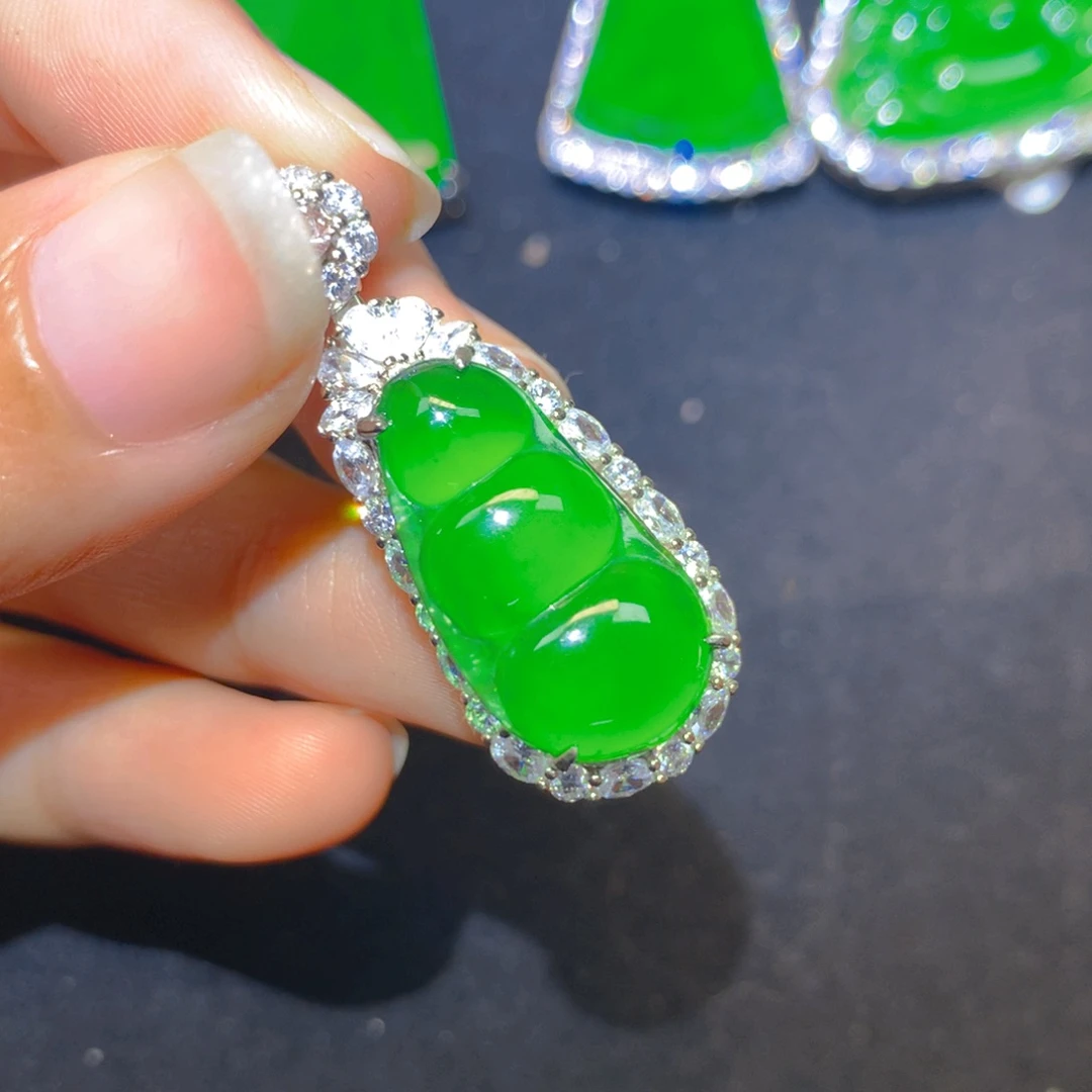 翡翠银S925镶嵌颈饰