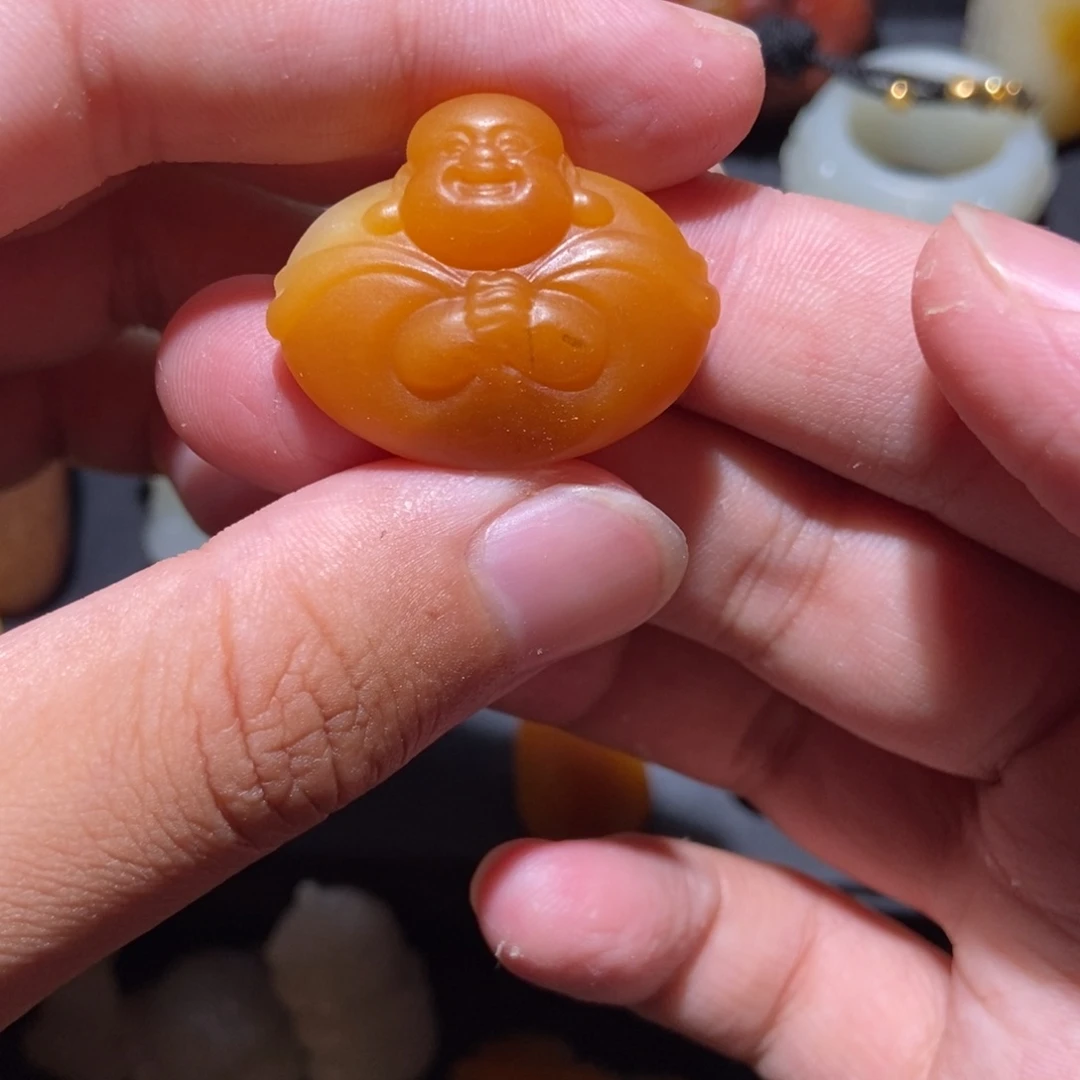 和田玉未镶嵌颈饰茶**室