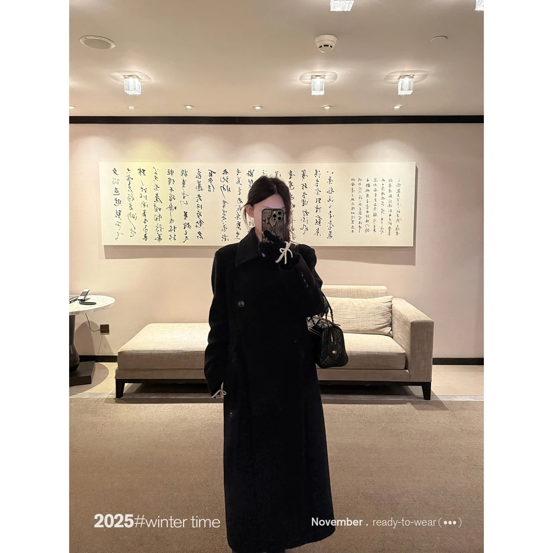 SUNONEONE 重工羊毛立绒翻领黑色大衣女冬斗篷呢子毛呢外套H1592W