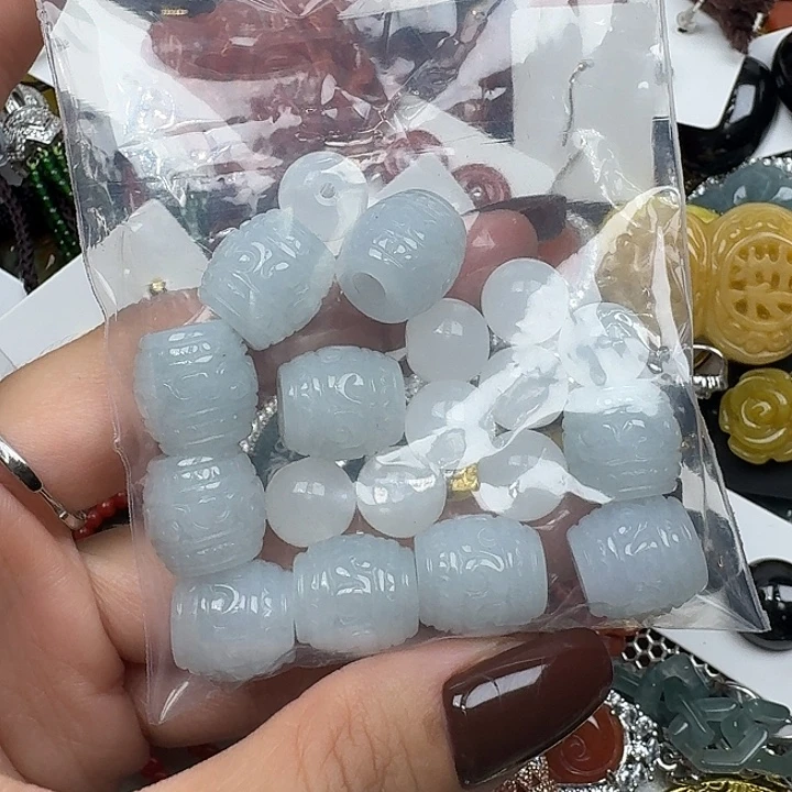 喵***喵翡翠未镶嵌颈饰翡翠