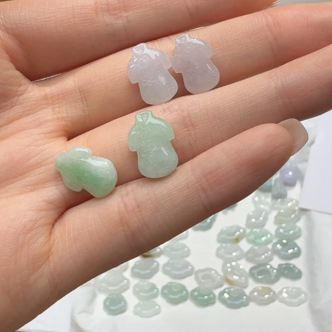 未镶嵌挂件翡翠靖*