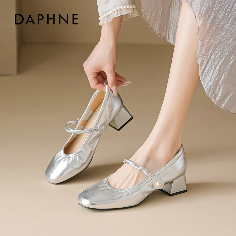 达芙妮银色玛丽珍女2025新款夏季配裙子外穿高跟凉鞋法式浅口单鞋